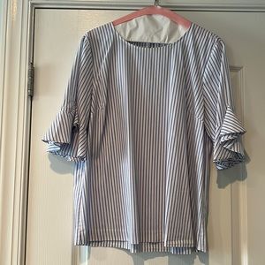 Pin striped blouse with flutter sleeves Calvin Klein Size Lg